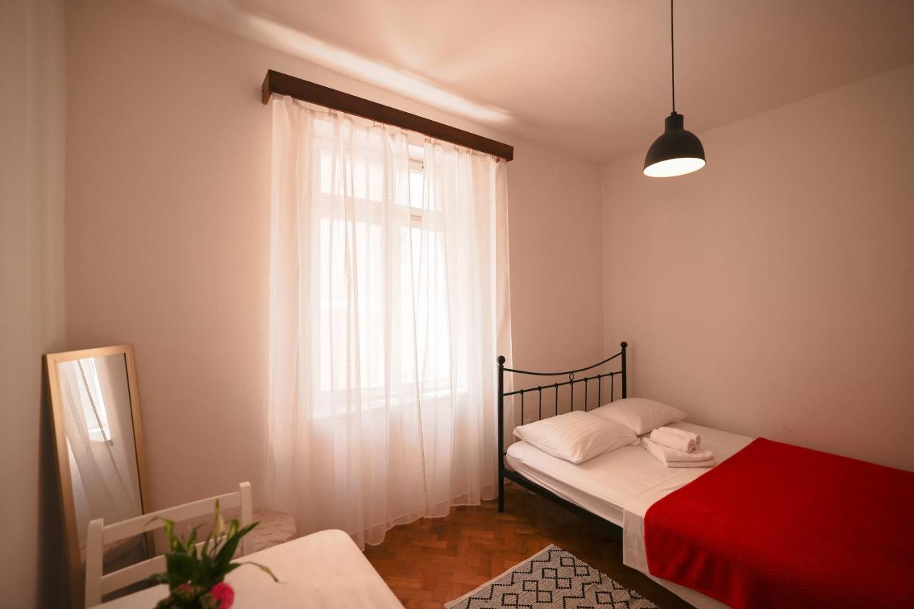 Cozy Studio Apartments In City Centar Stosija Задар Экстерьер фото