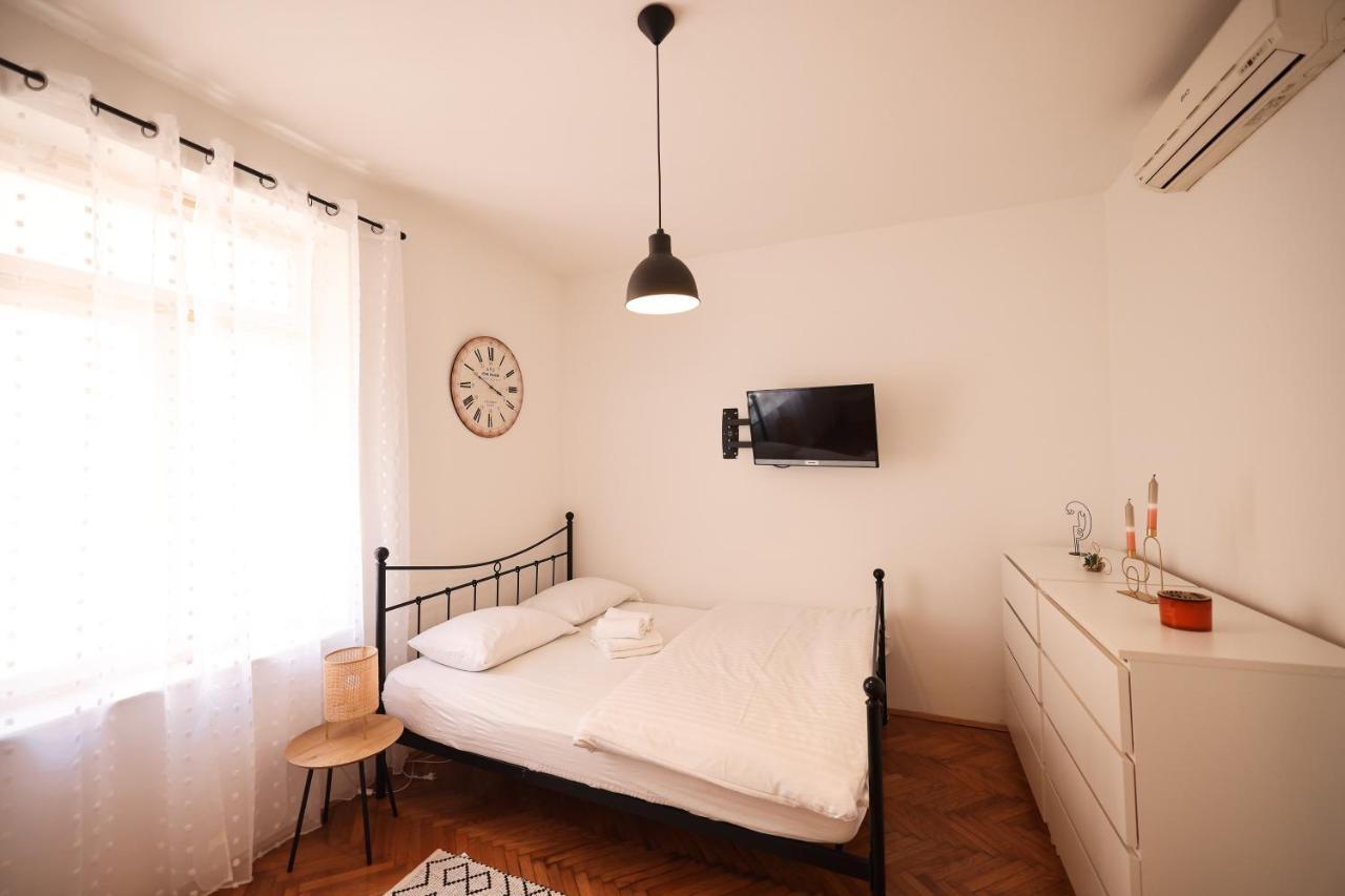 Cozy Studio Apartments In City Centar Stosija Задар Экстерьер фото